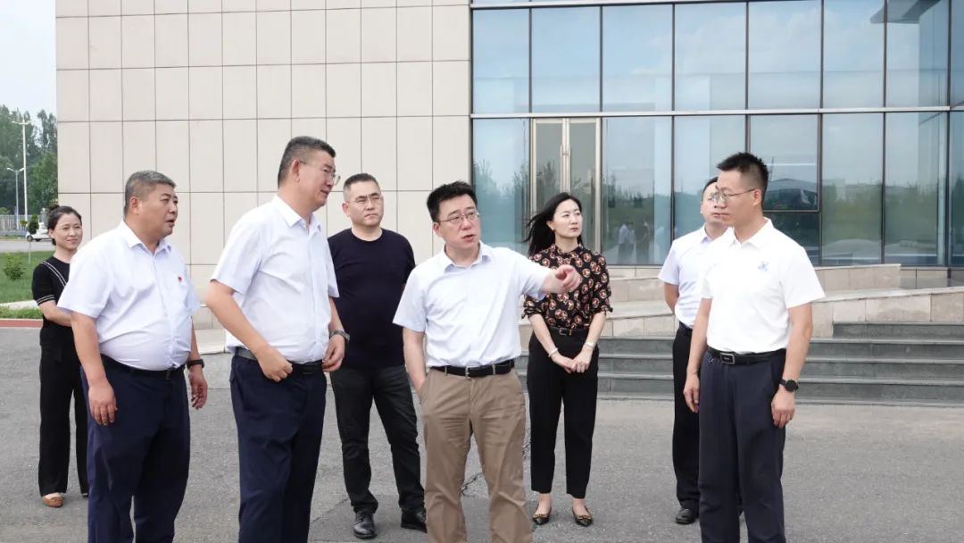 深化银企合作，共启发展新篇！交通银行领导莅临ag真人平台官方汽车参观调研！
